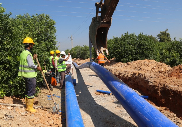 Çeşmeli’de içme suyu şebekesi yenilendi