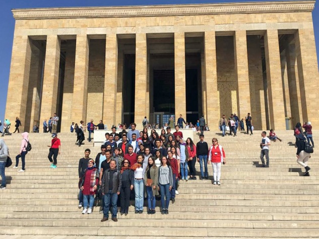 Cumhuriyet Anadolu Lisesi’nden Ata’ya ziyaret