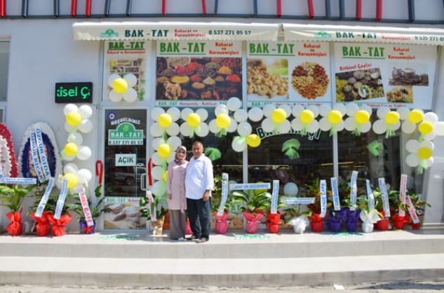 BAK-TAT Baharat ve Kuruyemiş açıldı