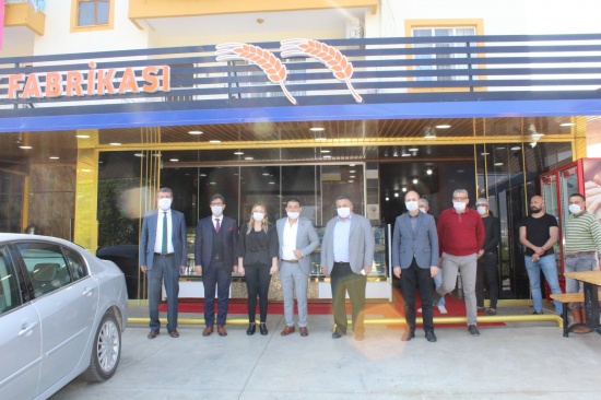 Tokgöz  Ekmek fırınında imalattan halka hizmet başladı