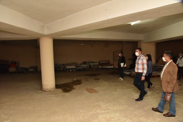 Belediye binaları denetliyor