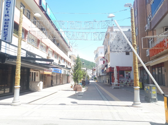ANAMUR’DA cadde ve sokaklar boşaldı