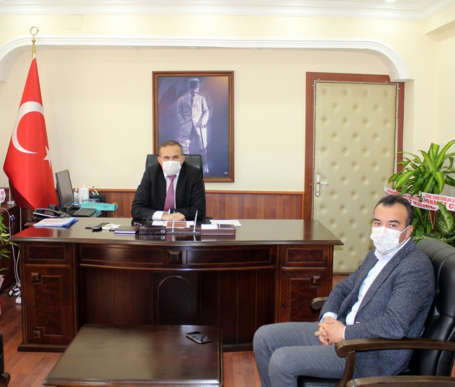 Kaymakam Yılmaz’dan  Kaymakam Memük’e ziyaret