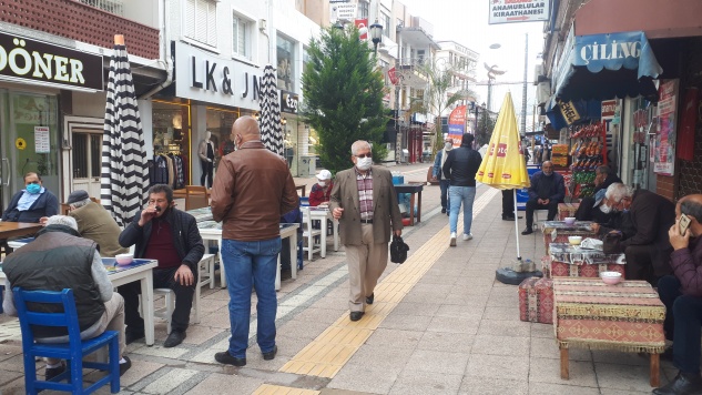 Çarşı hareketlendi