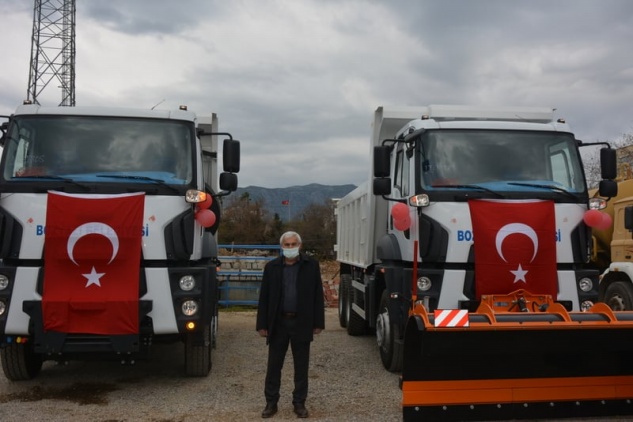 Bozyazı Belediyesi 2 yeni araç aldı