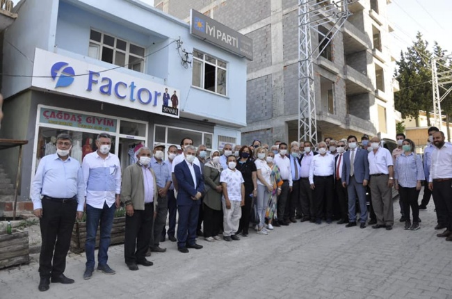 İYİ PARTİ’NİN “GÖNÜL SEFERBERLİĞİ” PROGRAMI SİLİFKE VE ERDEMLİ ZİYARETLERİ İLE DEVAM ETTİ