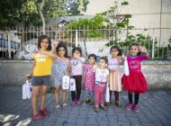 ÇOCUKLAR EVDE, BÜYÜKŞEHİR’LE BAYRAM HEDİYELERİ KAPIDA