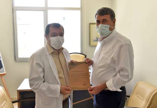 Kılınç’tan Anamed’in kampanyasına kitap bağışı