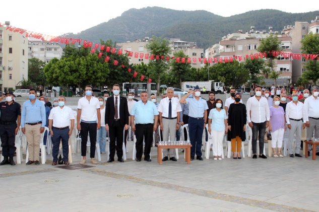 Anamur’da şehitler anıldı, nöbet tutuldu