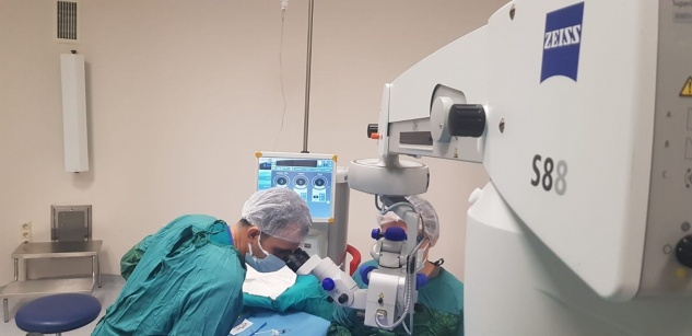 Hastanede göz ameliyatları başladı