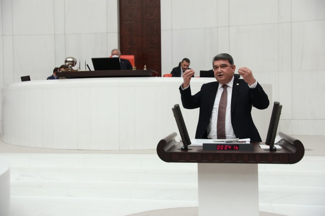 Gökçel’den Tarım Bakanına: “Bu Şartlarda Sen Üretim Yapar Mısın?”