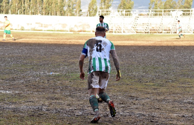 Çamur deryasında farklı galibiyet: 5-0