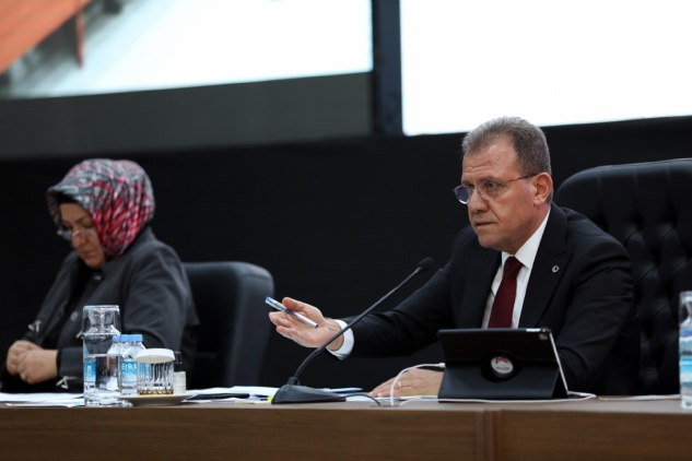 Seçer, mahkeme kararıyla borçlanma yetkisi aldı