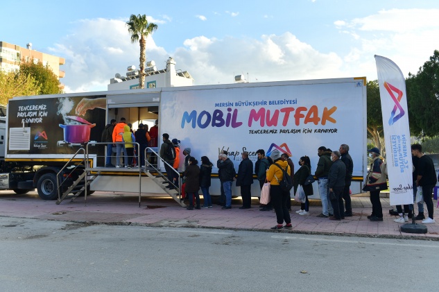 Büyükşehir’in mobil mutfağı ilçelerde