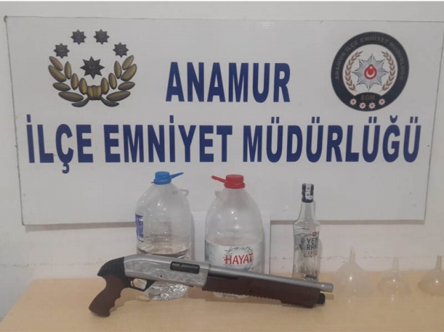 Sahte içkiden zehirlenen çocuk hastanelik oldu