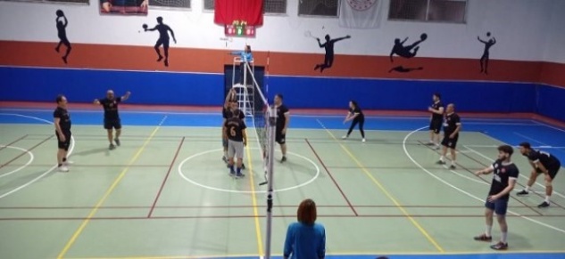 Bozyazı’da voleybol turnuvası düzenlendi