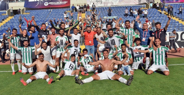 Anamur Belediyespor BAL’e yükseldi