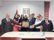 Kaymakam Bozdemir’e Türkiye birincisi Anamur Şehit Şükrü Ünlü Ortaokulundan ziyaret