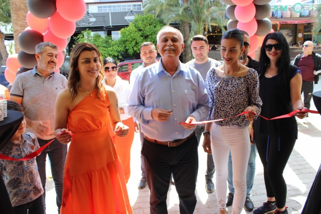AYIŞIĞI GELİNLİK MAĞAZASI ANAMUR’DA AÇILDI