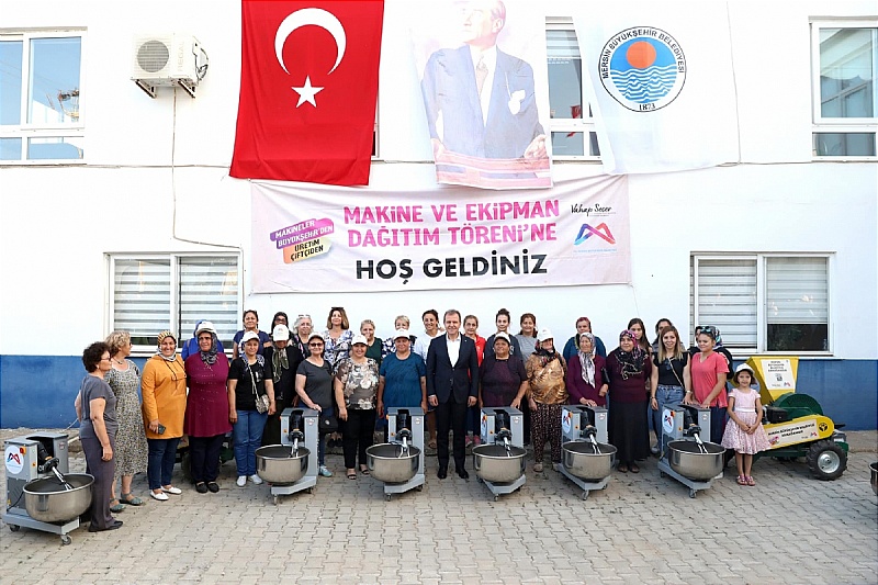 Büyükşehir’in çok yönlü destekleri Anamur’da üreticiyle buluştu