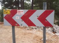  BOZYAZI YAYLA YOLU ÜZERİNDEKİ TABELALAR HEDEF TAHTASI HALİNE GELDİ