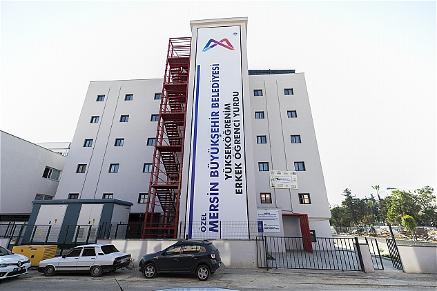 Depremzedeler Sıcak Bir Yuva Ortamında Misafir Ediliyor