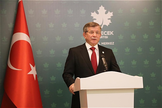 Davutoğlu’ndan rektörlere çağrı: Dünya durur eğitim durmaz