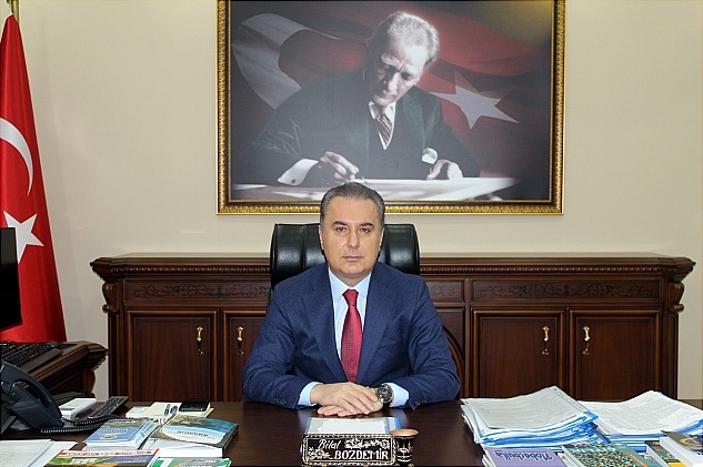 KAYMAKAM BOZDEMİR 8 MART DÜNYA KADINLAR GÜNÜNÜ KUTLADI