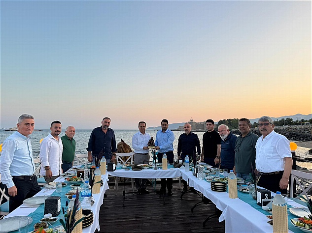 Kaymakam Bozdemir Onuruna  Başkan Tuna’dan veda yemeği