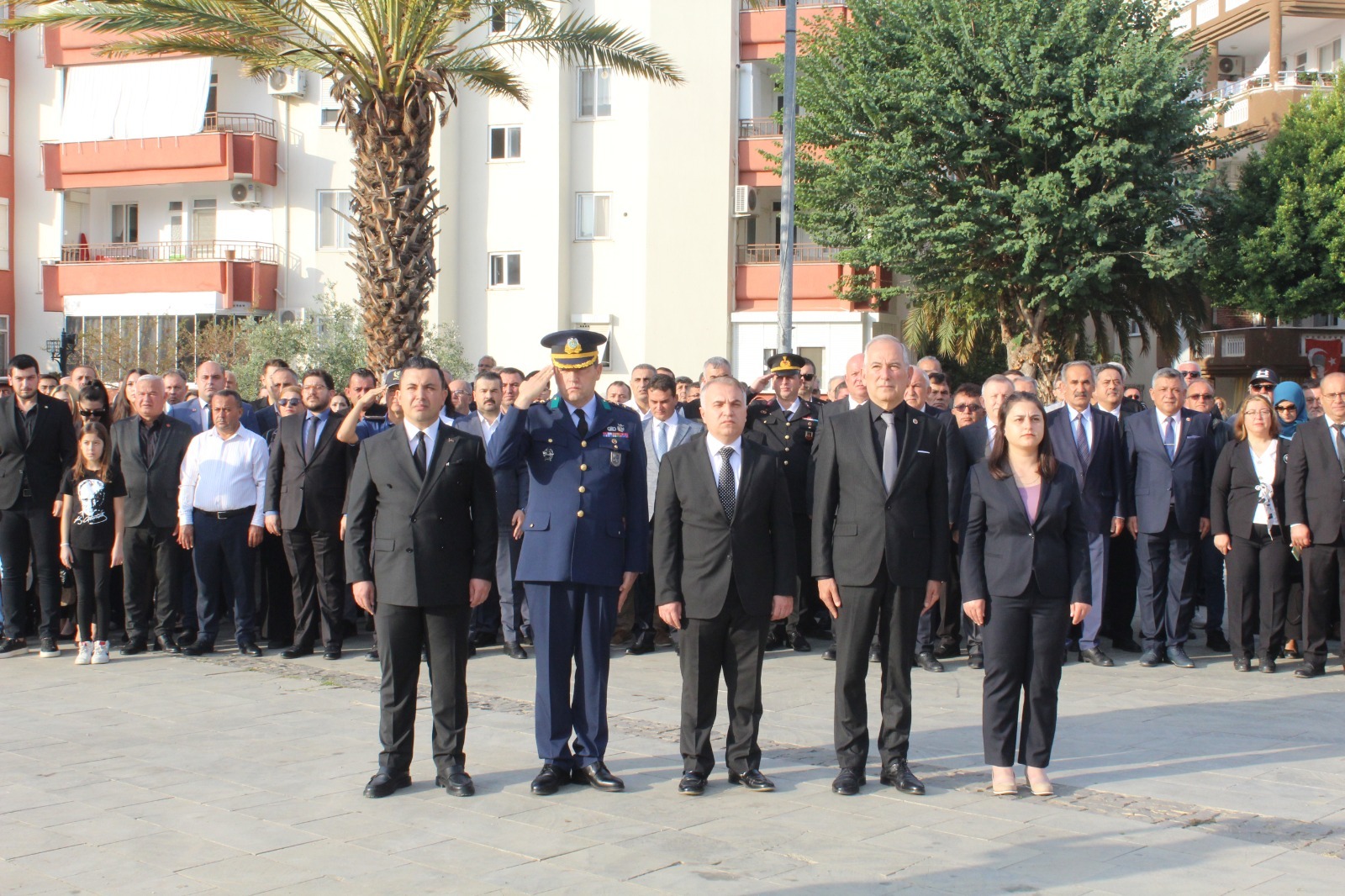 10 Kasım Atatürk’ü Anma Günü Çelenk Sunma Töreni ve Anma Programı Gerçekleştirildi