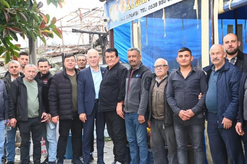 Başkan Deniz Sahada: Sağlık Mahallesi’nde Vatandaşla Buluştu