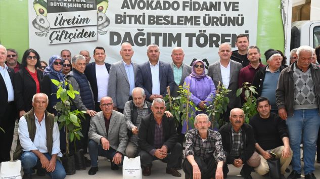 ÜRETİCİYE CAN SUYU: AVOKADO FİDANI VE DESTEK ÜRÜNLERİ DAĞITILDI