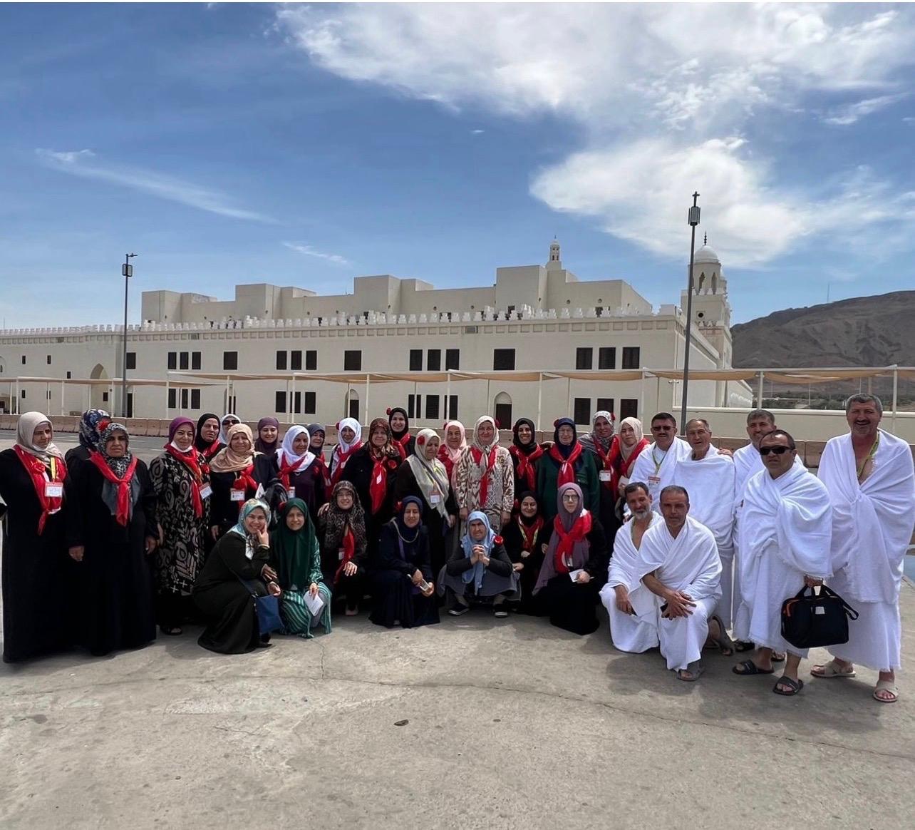 ANAMURLU UMRECİLER KUTSAL YOLCULUKTAN DÖNDÜ