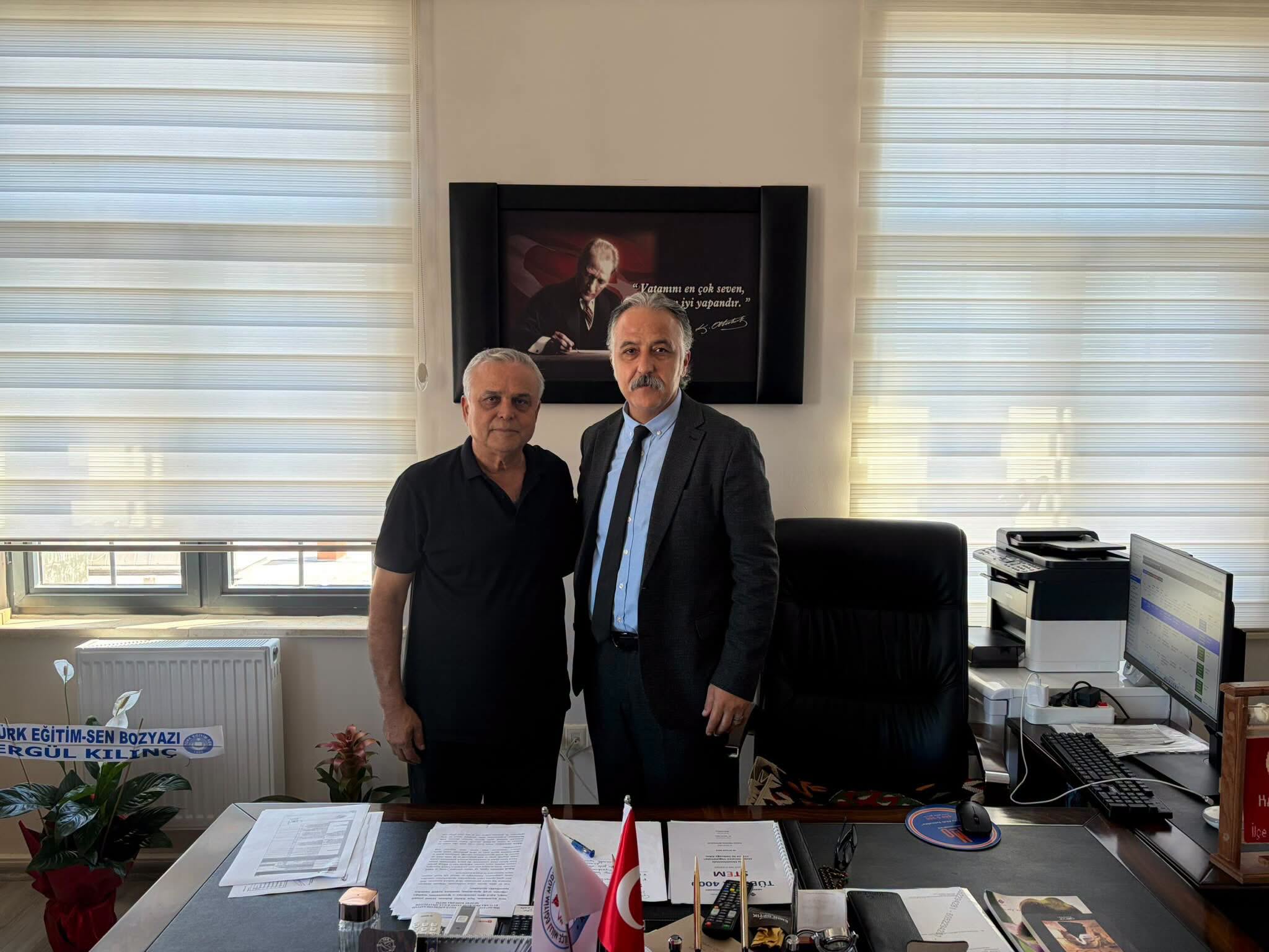 HASAN UFUK ÇAKIR’DAN İLÇE MİLLÎ EĞİTİM MÜDÜRÜ HASAN DOĞAN’A ZİYARET
