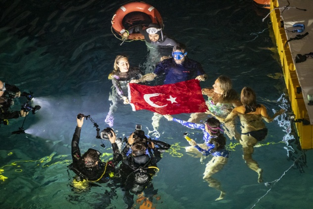 Ercümen’den Gilindire Mağarası’nda rekor