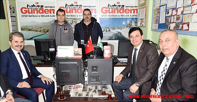 İYİ PARTİLİLERDEN BASIN ZİYARETİ