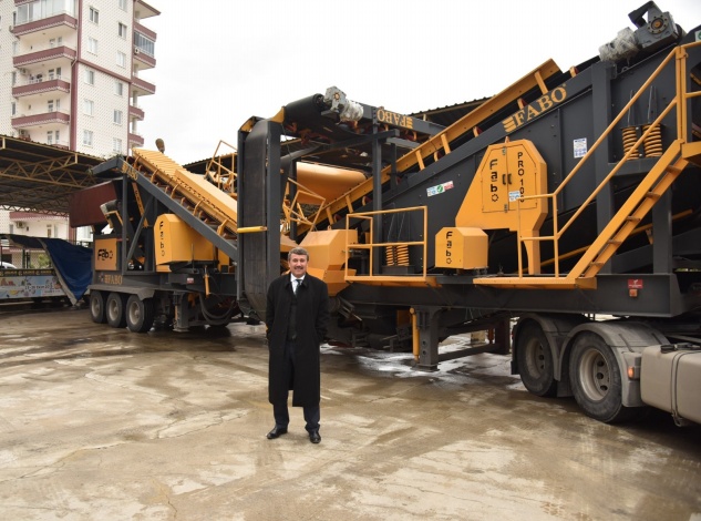 Anamur Belediyesi konkasör aldı