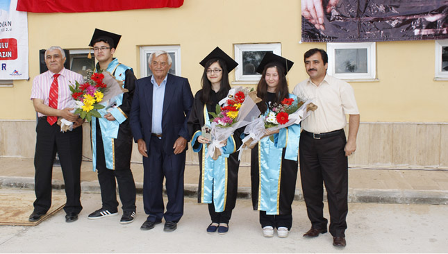 ÖĞRETMEN LİSESİNİN 2.MEZUNİYET MUTLULUĞU