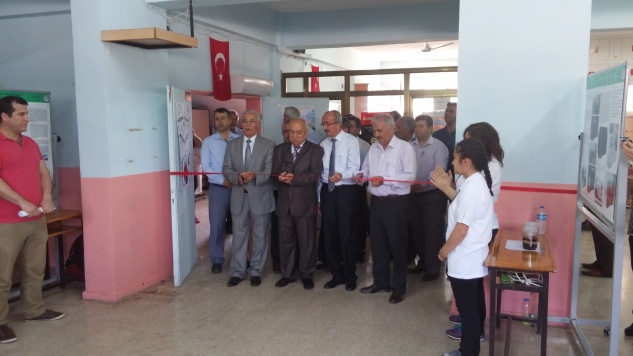 ANAMUR ANADOLU LİSESİ ÖĞRENCİLERİNDEN 4006 TÜBİTAK BİLİM FUARI