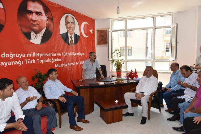 Başkan Türe MHP İlçe Teşkilatı ile Bayramlaştı