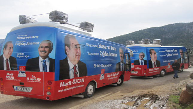 CHP Köylerde seçmenleri ile kucaklaştı