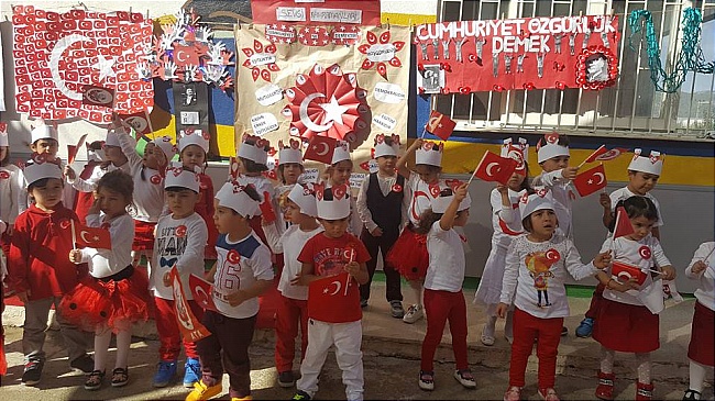 Sevgi Deryası Kreş Miniklerinin “29 Ekim Cumhuriyet Bayramı” Coşkusu