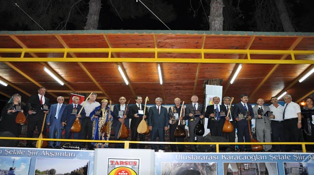 Tarsuslular şelale şiir akşamlarında coştu